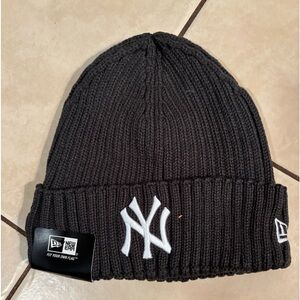 New York Yankees Winter Hat , Unisex